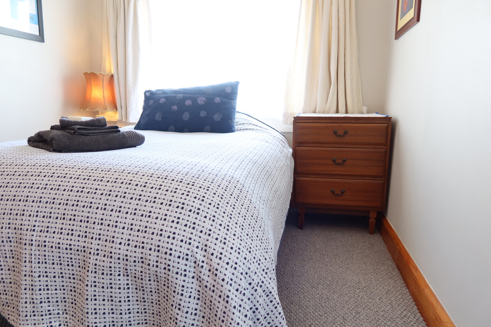 La Casa King Single 2